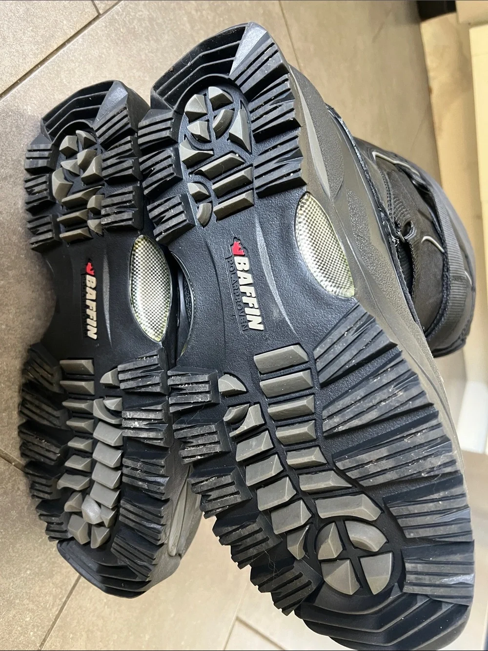 Baffin EIGER men’s snow boots.
